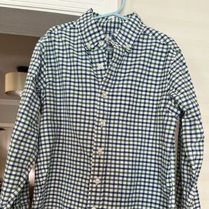 Lands’ end boys button down shirt size 8.
